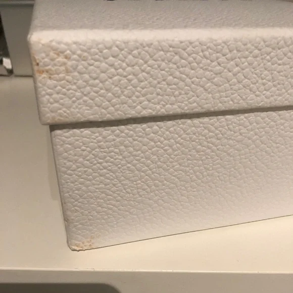 Large Dior Storage Box - Picture 8 of 9